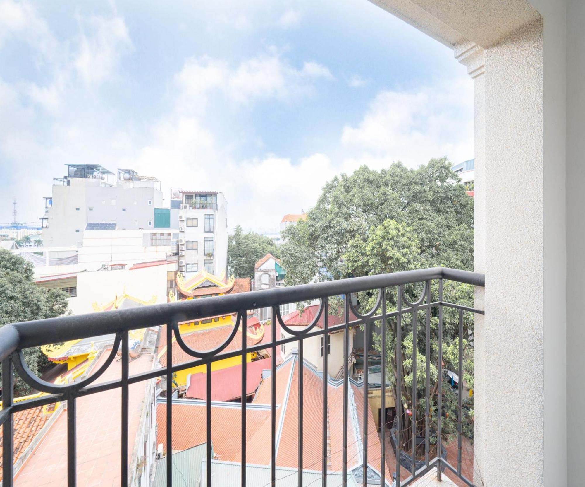 Luxe Paradise Residence Truc Bach Hanoi Exterior foto