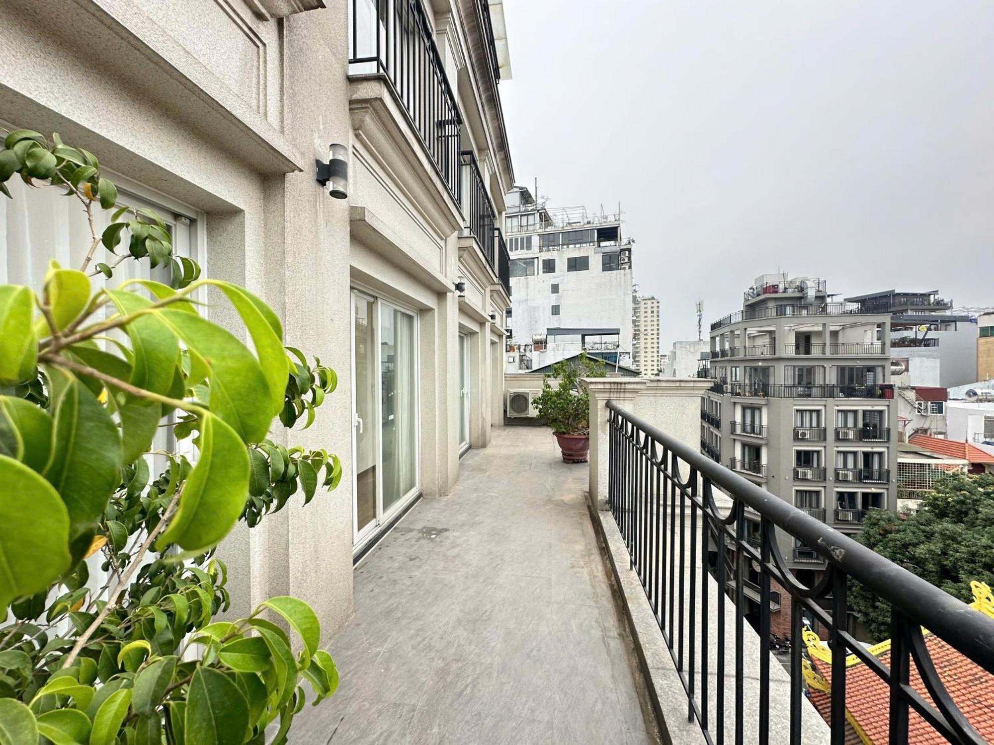 Luxe Paradise Residence Truc Bach Hanoi Exterior foto